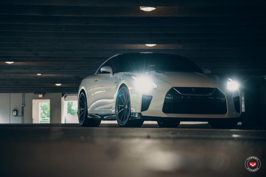  Nissan GT-R on Vossen Wheels (M-X2) 2019 года  (фото 7 из 26)